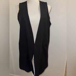 Rue 21 black short sleeve vest size XL women